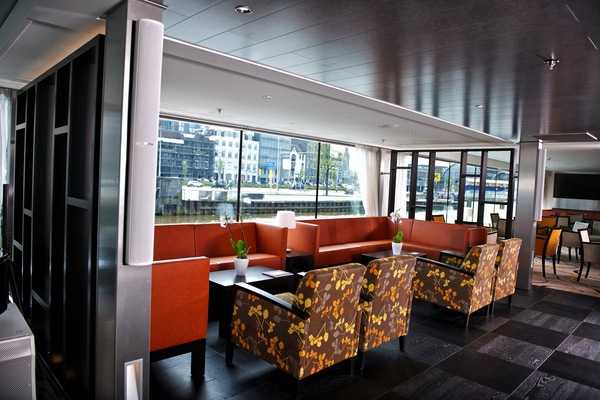 Avalon Waterways, Avalon Vista, Panorama Lounge.jpg